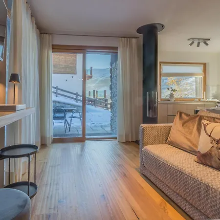 Spark Chalet E Spa Livigno * Livigno
