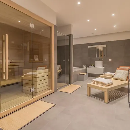 Spark Chalet E Spa Livigno *